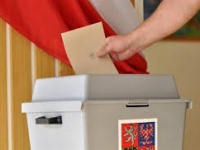 Výzva pro zájemce o členství v okrskové volební komisi